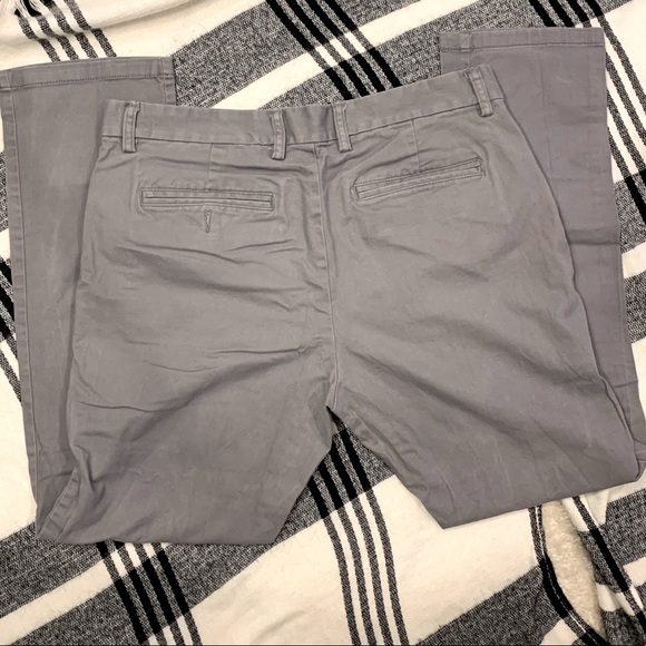 Old Navy Ultimate Slim Gray Khakis 33X30 - Picture 3 of 5